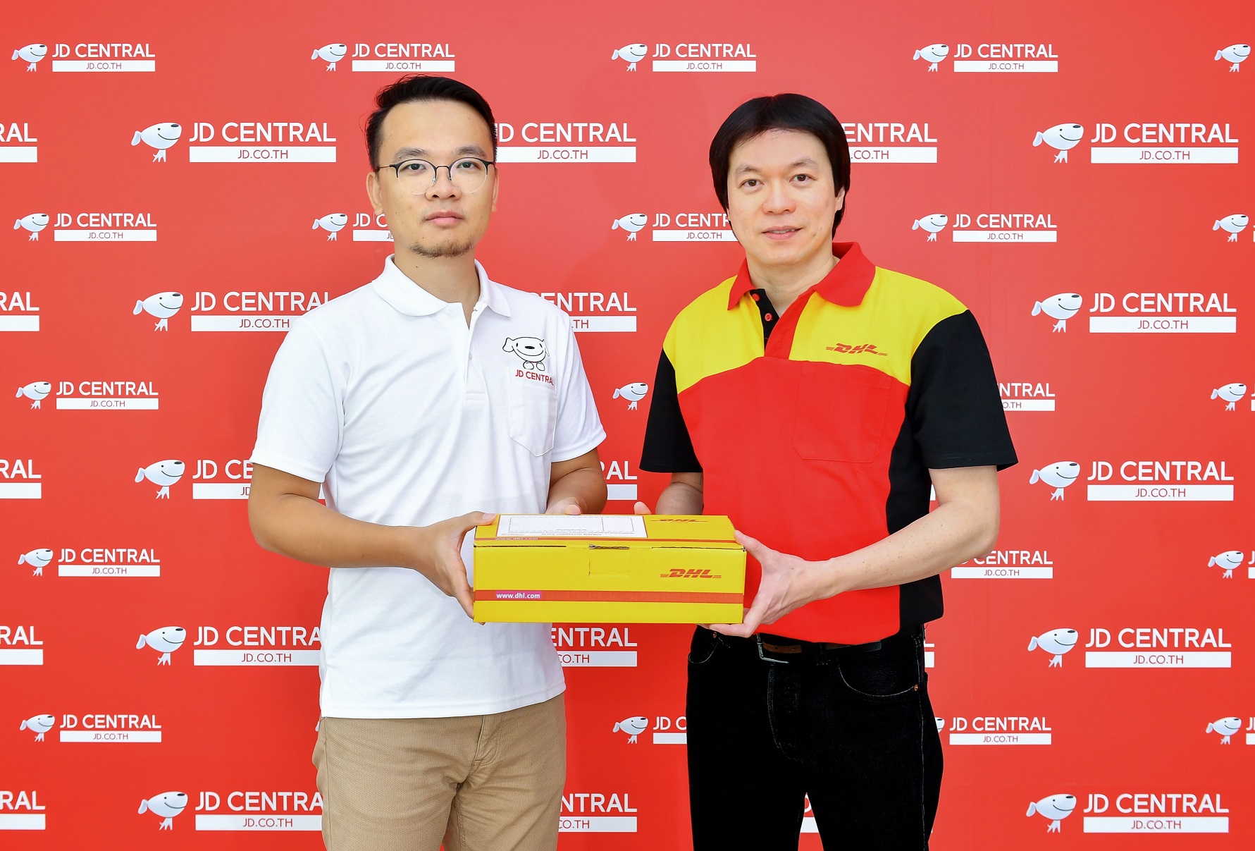 DHL eCommerce จับมือ JD CENTRAL รุกหนักช้อปออนไลน์