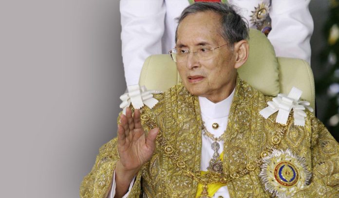 ในหลวง รัชกาลที่ 9 ในหลวง รัชกาลที่ 9