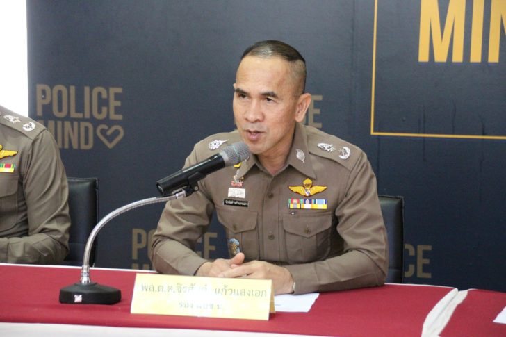 งงกับบิ๊กตู่! ตำรวจคุมสี่แยกยิ่งทำรถติด รองผบช.น.ชี้นั่งในป้อมอยู่แล้ว เหมือนปัญหาไข่กับไก่