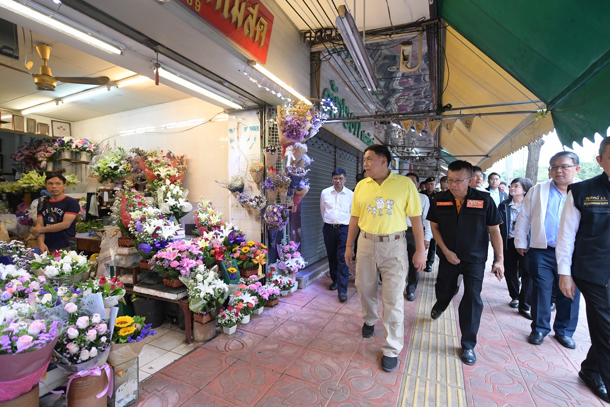 “อัศวิน” ชวนช้อปย่านปากคลองตลาด หลังทุ่ม 10 ล้าน ปรับภูมิทัศน์-ซ่อมทางเท้าสวย