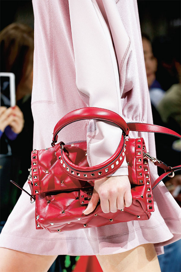 ถอดรหัสความฮอต CandyStud ขึ้นแท่น IT Bag ของเซเลบทั่วโลก-