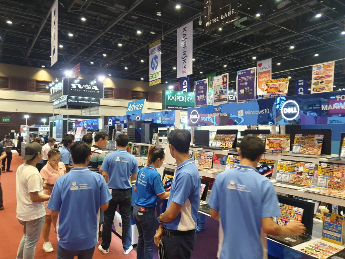 เริ่มแล้ว! คอมมาร์ตส่งท้ายปี ทิ้งทวนศูนย์ฯ สิริกิติ์ คาดเงินสะพัด 3 พันลบ. ผู้ชมงานแตะล้านราย