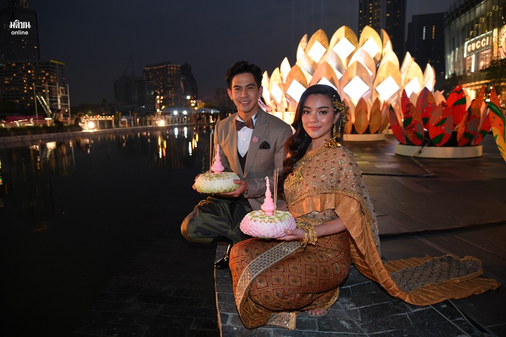 ภาพชุดบรรยากาศ “ลอยกระทง” คึกคัก คณะทูต-ดารา-ประชาชน ร่วมงานสืบสานวัฒนธรรม