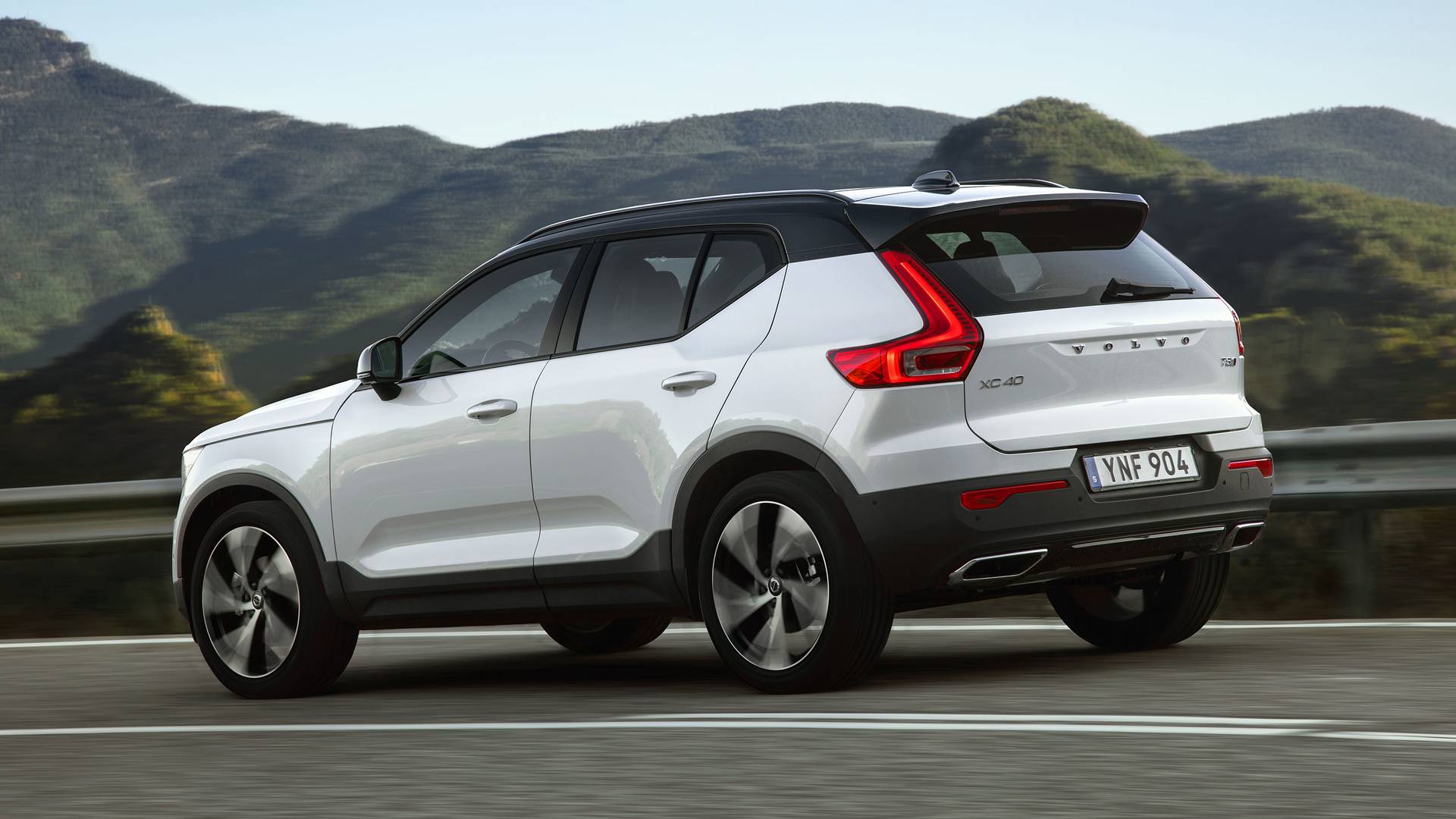 วอลโว่ XC40 เอสยูวีหรูสบายกระเป๋า