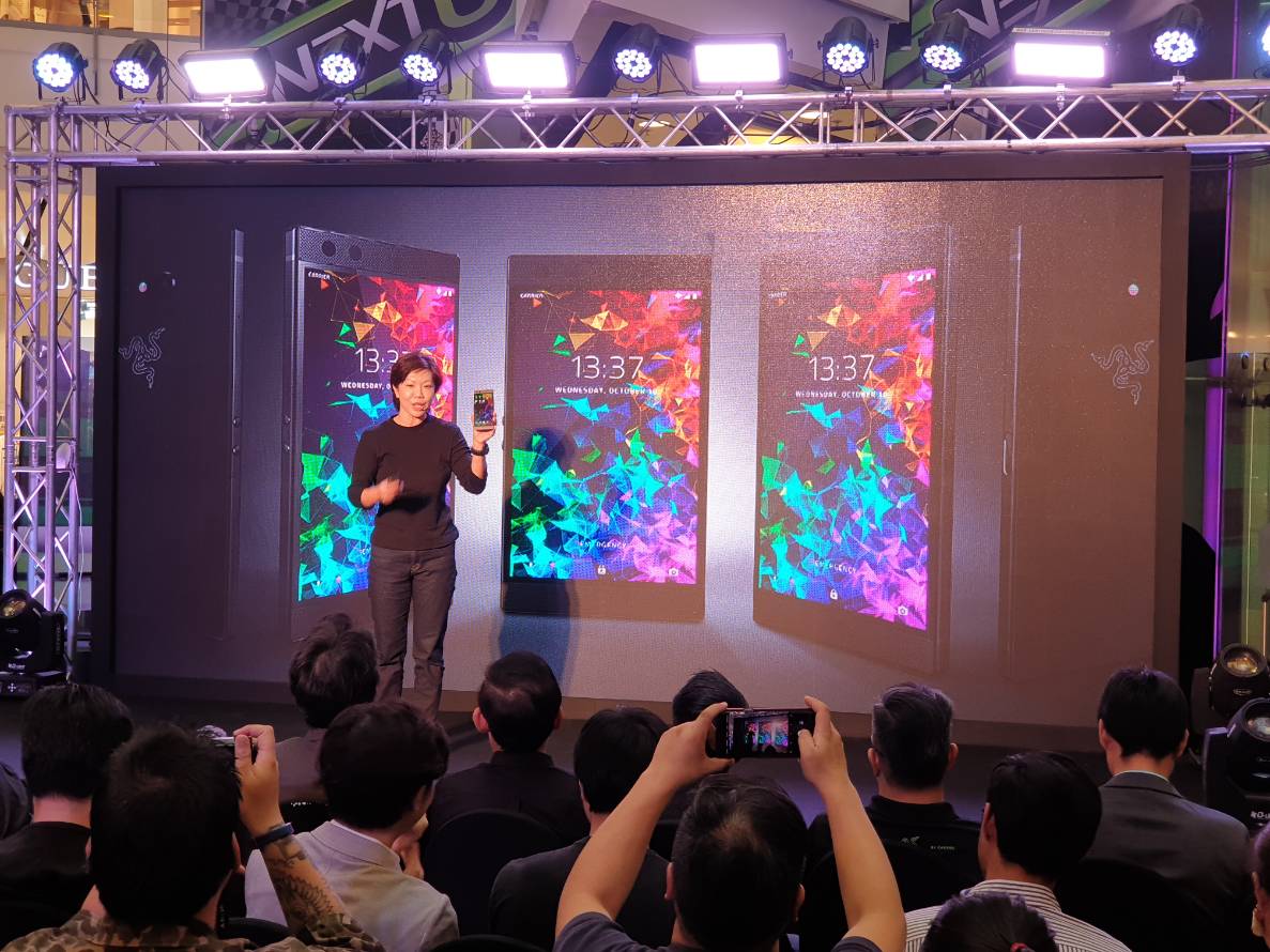 เอไอเอสจับกระแสอีสปอร์ต ดึง “RAZER” เอ็กซ์คลูซีฟพาร์ทเนอร์ เปิดตัวสมาร์ทโฟนเกมมิ่ง “RAZER PHONE 2”