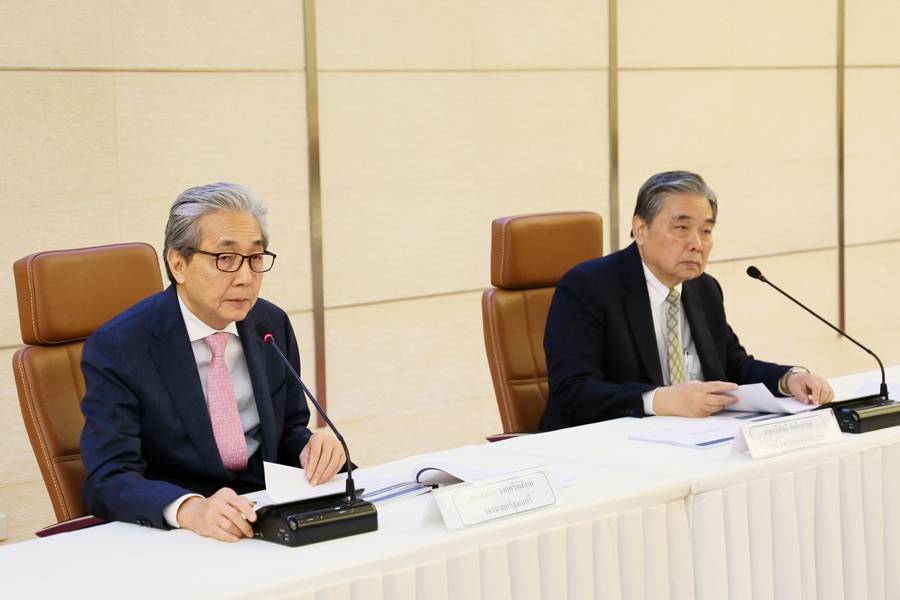 “สมคิด” เร่งรัฐวิสาหกิจเบิกจ่าย 2 เดือนสุดท้าย ตั้งเป้าแสนล้าน ดันจีดีพีโตกว่า 4%