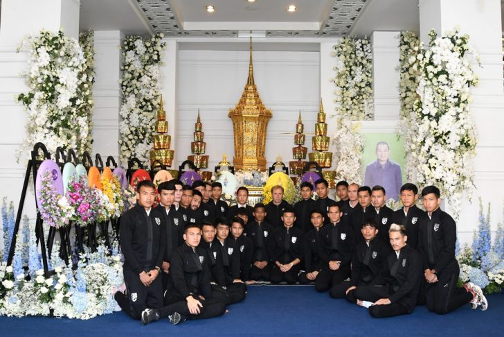 ประมวลภาพบรรยากาศ “ช้างศึก” ชุดใหญ่ร่วมเคารพศพ “เจ้าสัววิชัย”