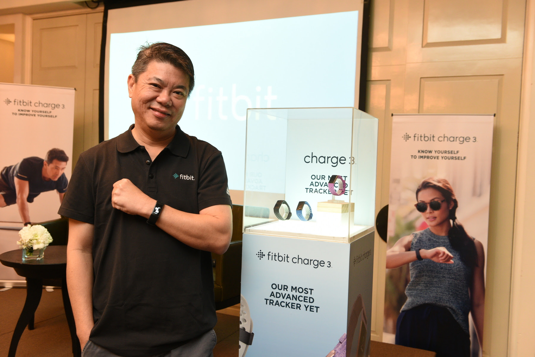 “ฟิตบิท Charge3” มาแล้ว เพิ่มสมาร์ทฟีเจอร์-กันน้ำลึก 50 เมตร