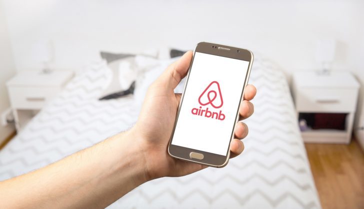 airbnb-2384737_1920-728x419