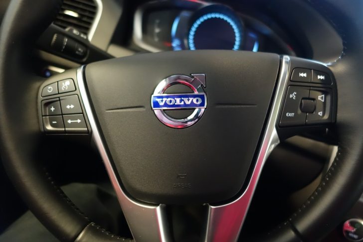 volvo-695419_960_720
