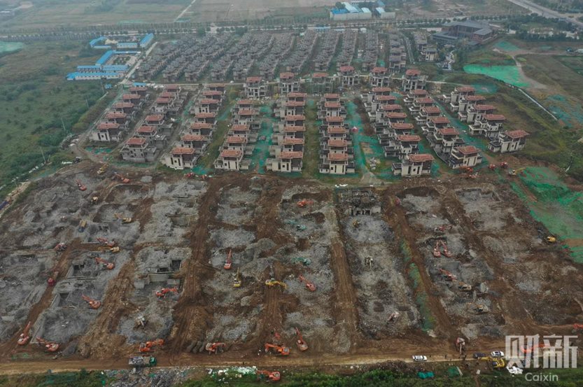 เด็ดขาด! ‘จีน’ รื้อบ้านพักหรูผิดกฎหมายใกล้เชิงเขา-เร่งฟื้นฟูธรรมชาติ