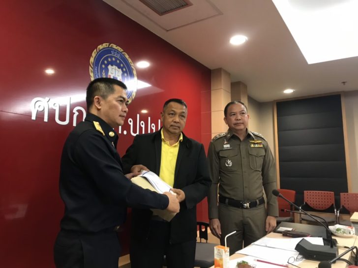 ปปง.หอบหลักฐานแจ้งจับ 4 พศ.พันเงินทอนวัด ผิด ม.157 พบอีก! เจ้าอาวาสวัดดังนนท์เอี่ยว