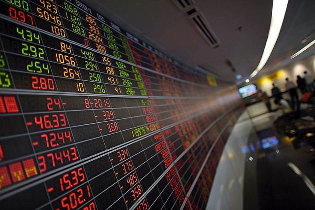 หุ้นปิดตลาดภาคเช้าลบ 4.01 จุด ดัชนี 1,621 จุด มูลค่าซื้อขาย 2.6 หมื่นล้าน