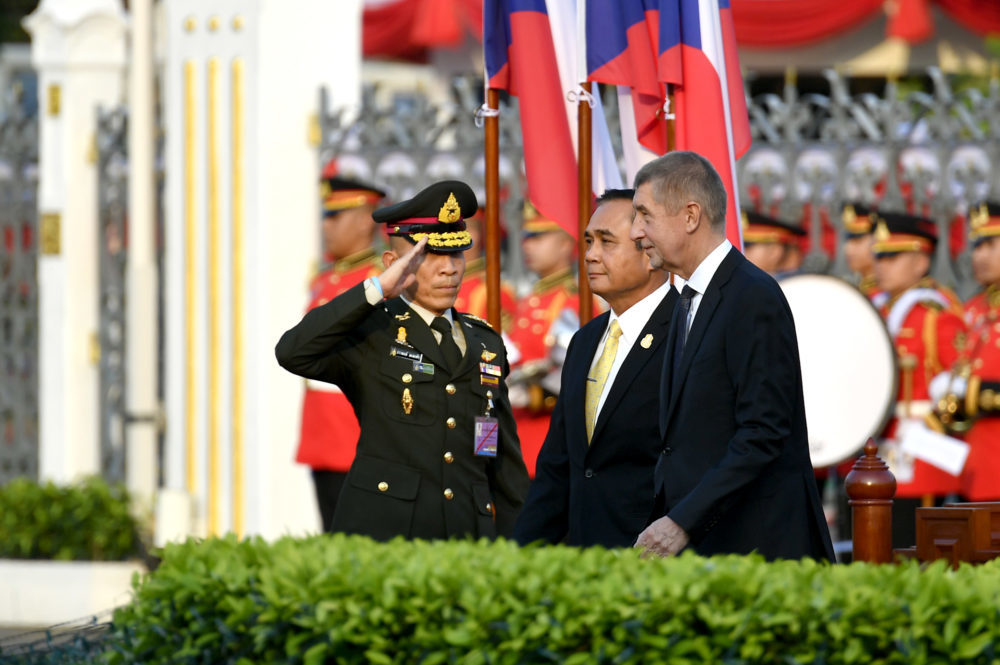 เปิดทำเนียบฯ รับนายกฯ เช็ก เยือนไทยครั้งแรก ชวนลงทุนโครงการอีอีซี