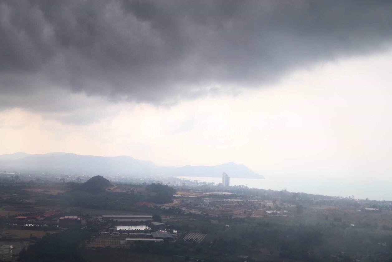 รัฐบาลยันทำฝนหลวงได้ผล ฝนตกจริง ช่วยลดฝุ่นละอองใน กทม. สั่งทำต่อเนื่อง