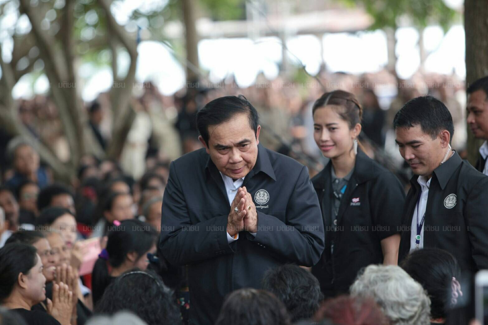 “บิ๊กตู่” โพสต์เฟส พรุ่งนี้จะลงพื้นที่ภาคใต้ ไปดูความเสียหายจากพายุ