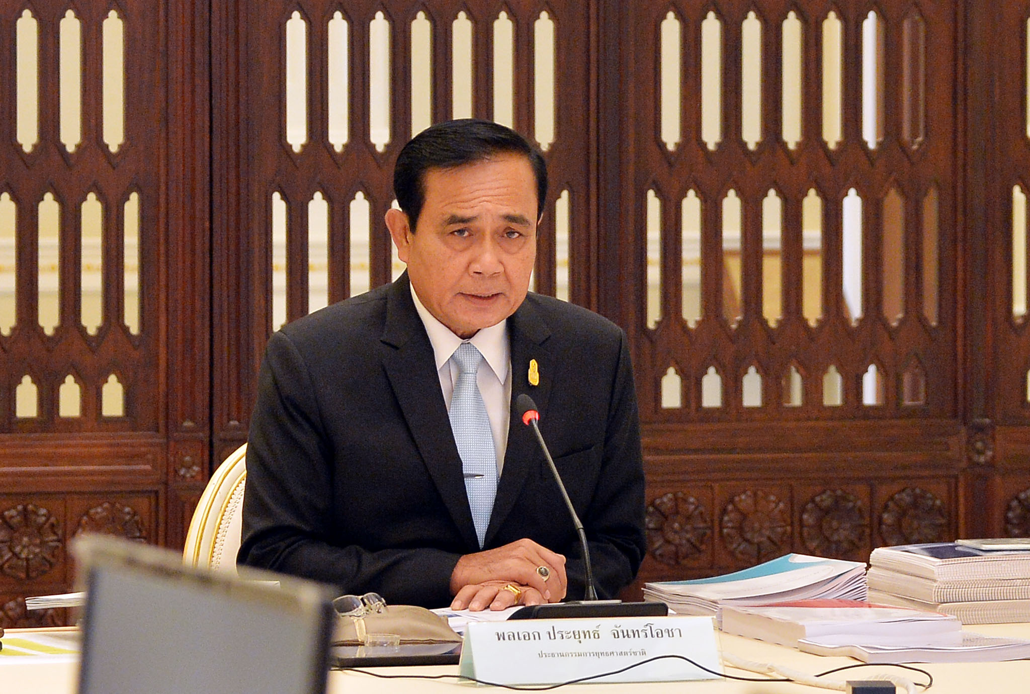 ‘บิ๊กตู่’ นำถกเตรียมงานใหญ่พีอาร์ยุทธศาสตร์ชาติ 20 ปี ลั่นทุกรัฐบาลต้องเดินตาม