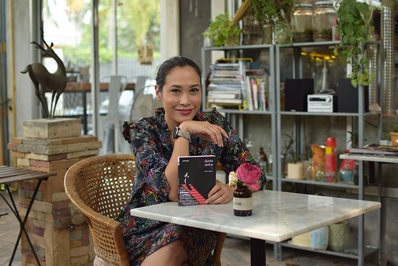 ใครว่าละครไทยไม่พัฒนา มองวงการบันเทิงผ่านสายตา “ทราย เจริญปุระ”