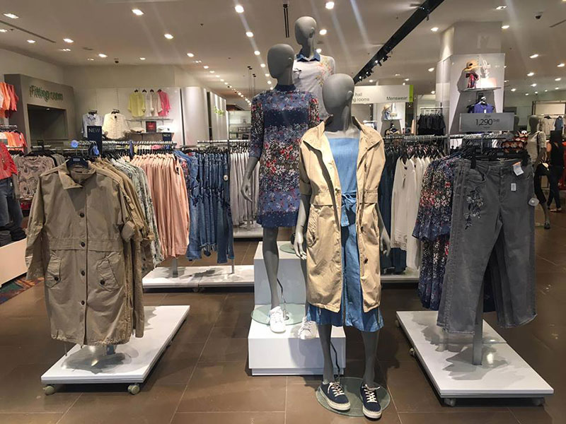 M&S ปรับโครงสร้างราคาลง 30% ดึงขาช็อป