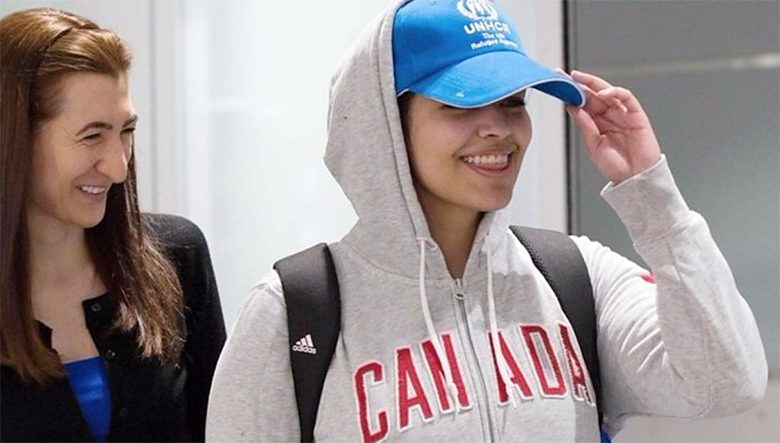 สาวซาอุฯถึงแคนาดา ยิ้มกว้างสดใส พ้นสถานการณ์อันตรายแล้ว