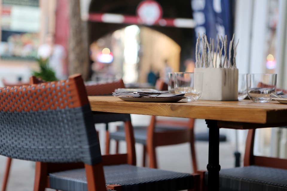 ปอกเปลือกความสำเร็จ แบบเด็กรุ่นใหม่ทำร้านอาหาร