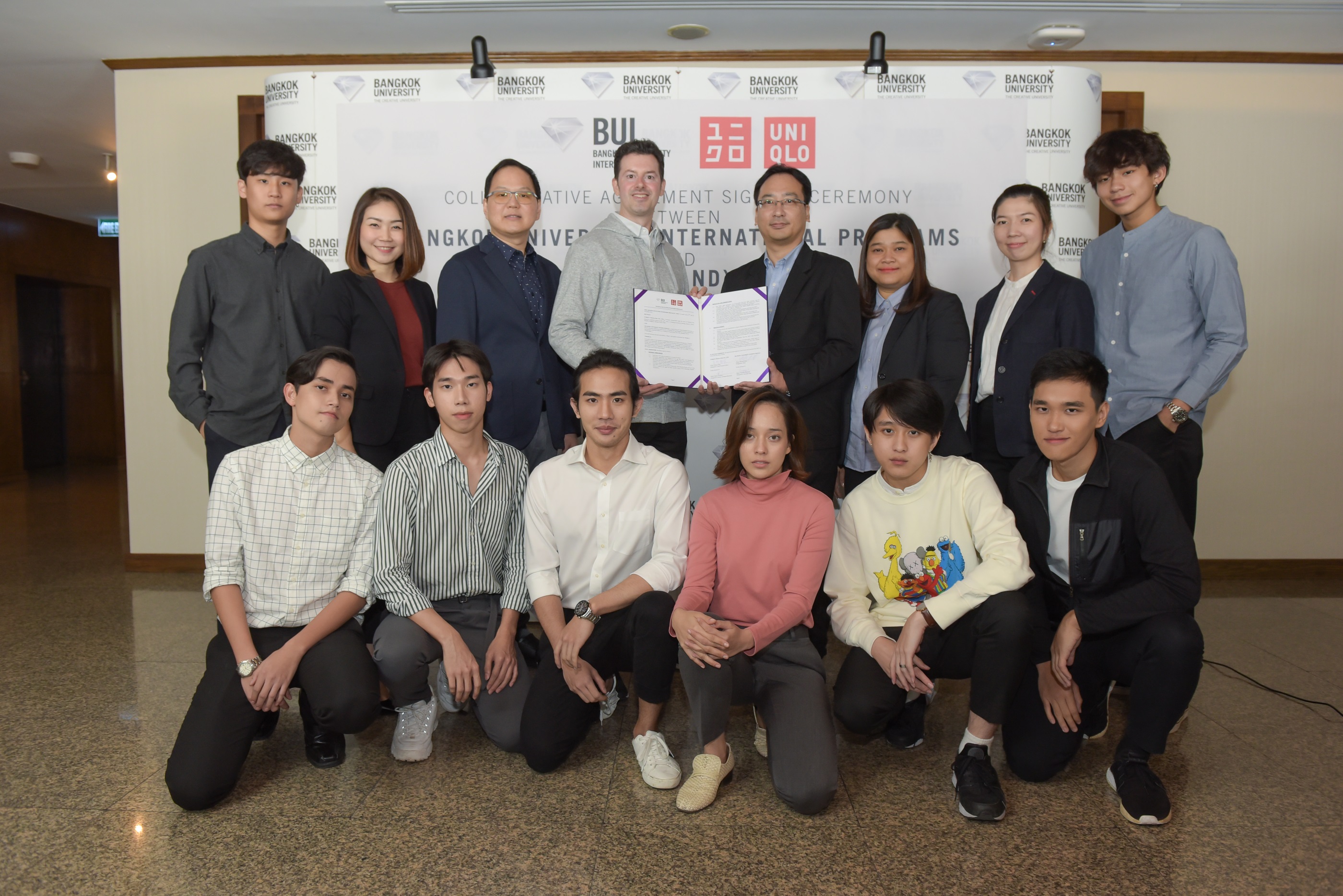 “ม.กรุงเทพ” ผนึก “ยูนิโคล่” สอน นศ.ฝึกงานร่วมทีมการตลาด