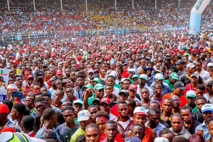 2019-02-13T011035Z_896030779_RC13E47F44B0_RTRMADP_3_NIGERIA-ELECTION-STAMPEDE-728x485