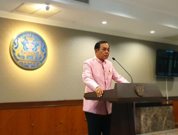 “ประยุทธ์” ยันจัดรายการทุกคืนวันศุกร์ต่อไป พูดแต่เรื่องบริหารราชการ ชี้ไม่ได้หาเสียง!