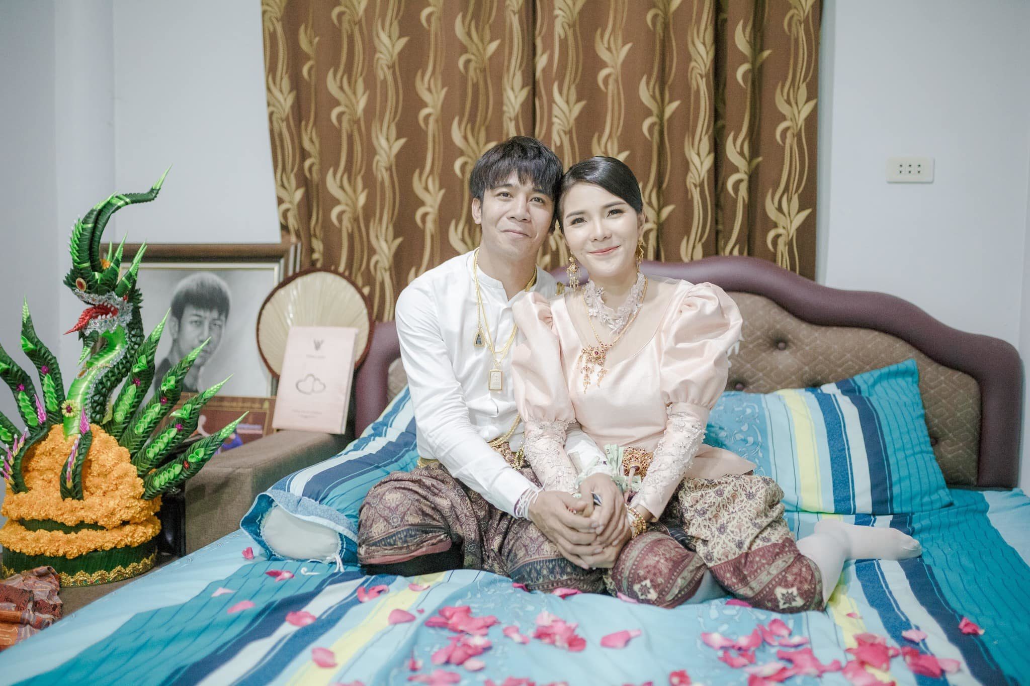 ‘ก้อง ห้วยไร่’ แต่งเงียบแฟนสาว ‘โน้ต อุดม’ เป็นประธาน