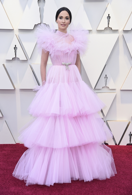Look Of The Week : แซ่บเหมือนเคยแฟชั่น OSCAR 2019-“กาก้า” สวมสร้อมเพชรเม็ดโต 128.54 กะรัต มาร่วมงาน