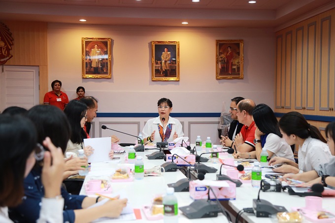 ดีอี หนุน “ปณท” เร่งขยาย POS กว่า 5 พันจุดปีนี้ ยกระดับชุมชนเน็ตประชารัฐสู่ค้าขายออนไลน์