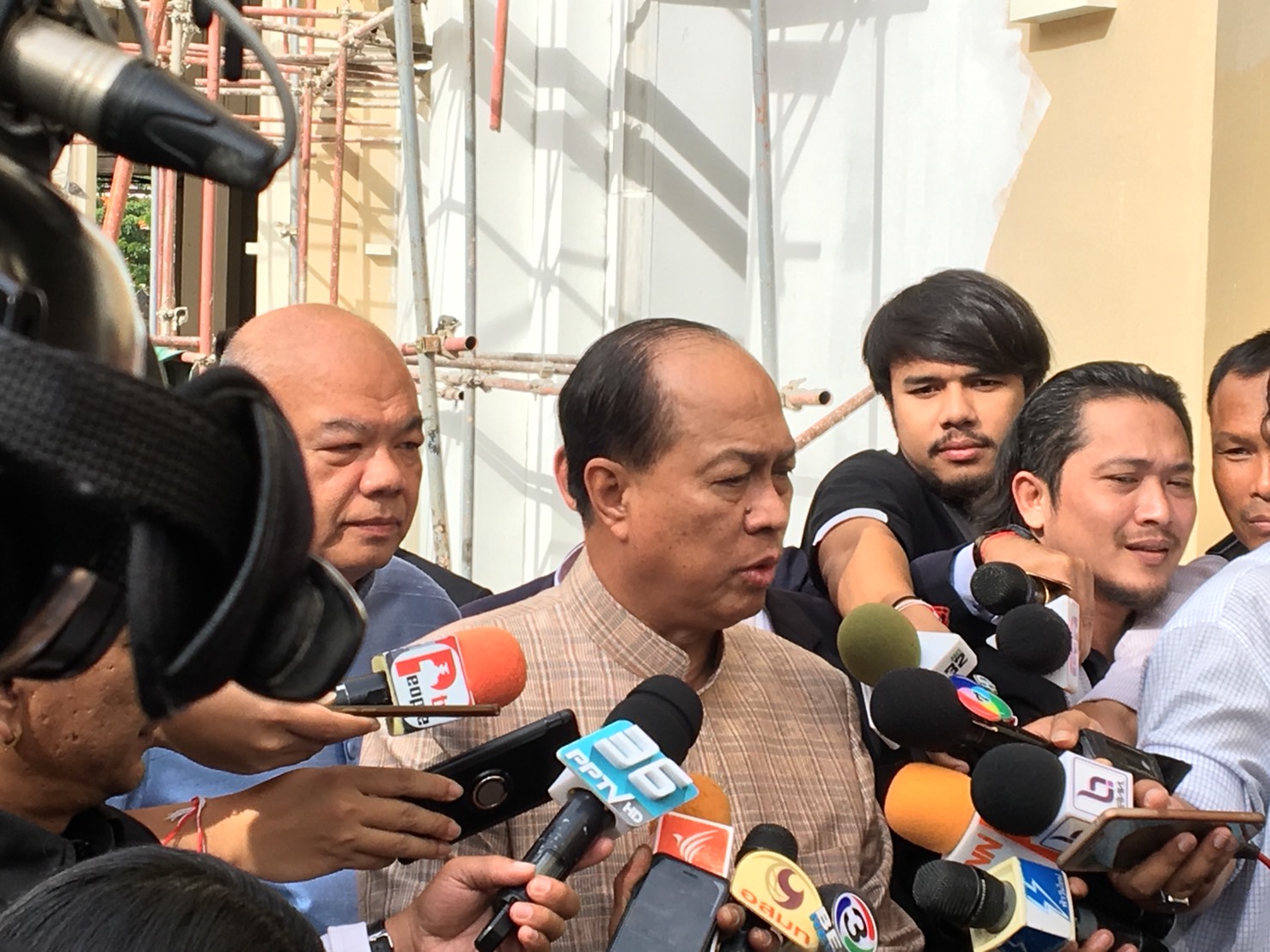 มท.1 เผย “บิ๊กตู่” ลงพื้นที่เป็นเรื่องปกติ ไม่ขอพูดถึง “ได้เปรียบ-เสียเปรียบ” ทางการเมือง