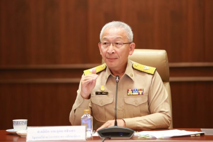 หมออุดม-คชินทร1-e1526900434513-728x486