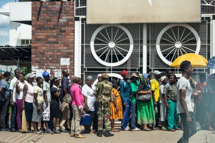 ZIMBABWE-ECONOMY-POLITICS-OIL-PROTEST