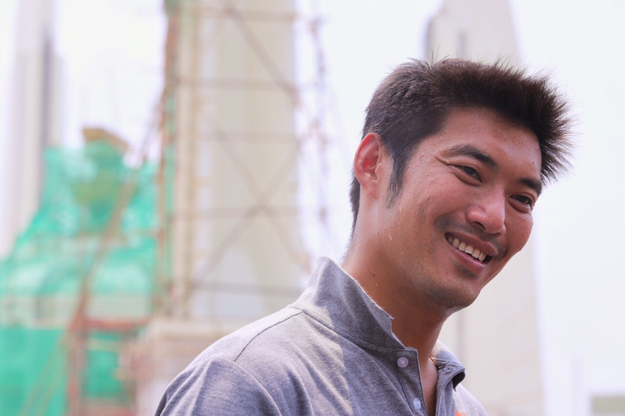ไพร่หมื่นล้าน “ธนาธร” เคลียร์ด่วน! กรณีโยกทรัพย์สิน 5 พันล้าน เข้า blind trust หวั่นซำ้รอย “ทักษิณ”