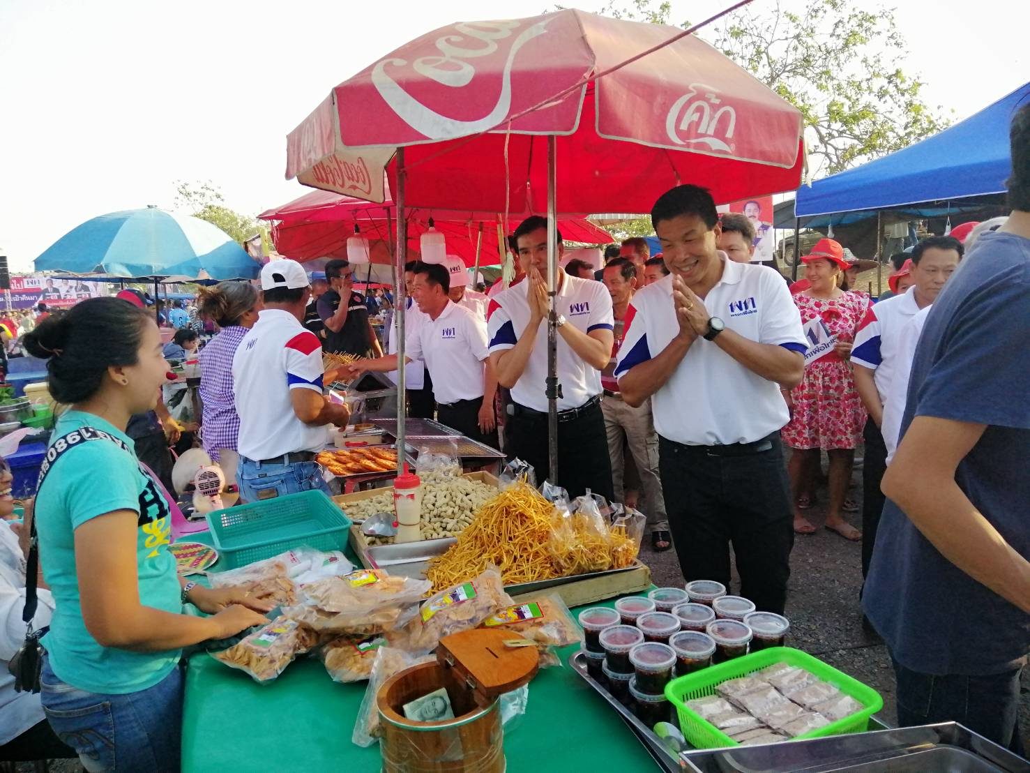 “ชัชชาติ” นำทีมเพื่อไทยปราศรัยเมืองลพบุรี