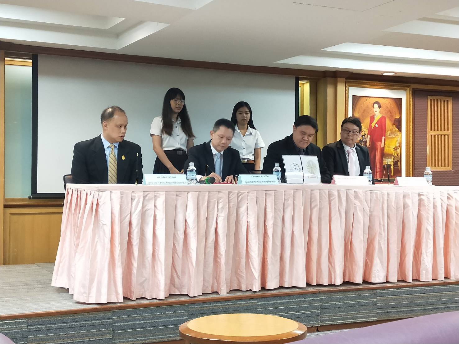 สศค.จับมือจุฬาฯ พัฒนาโครงการลงทะเบียนเพื่อสวัสดิการแห่งรัฐ เผยเงินในกองทุนประชารัฐฯใกล้หมด