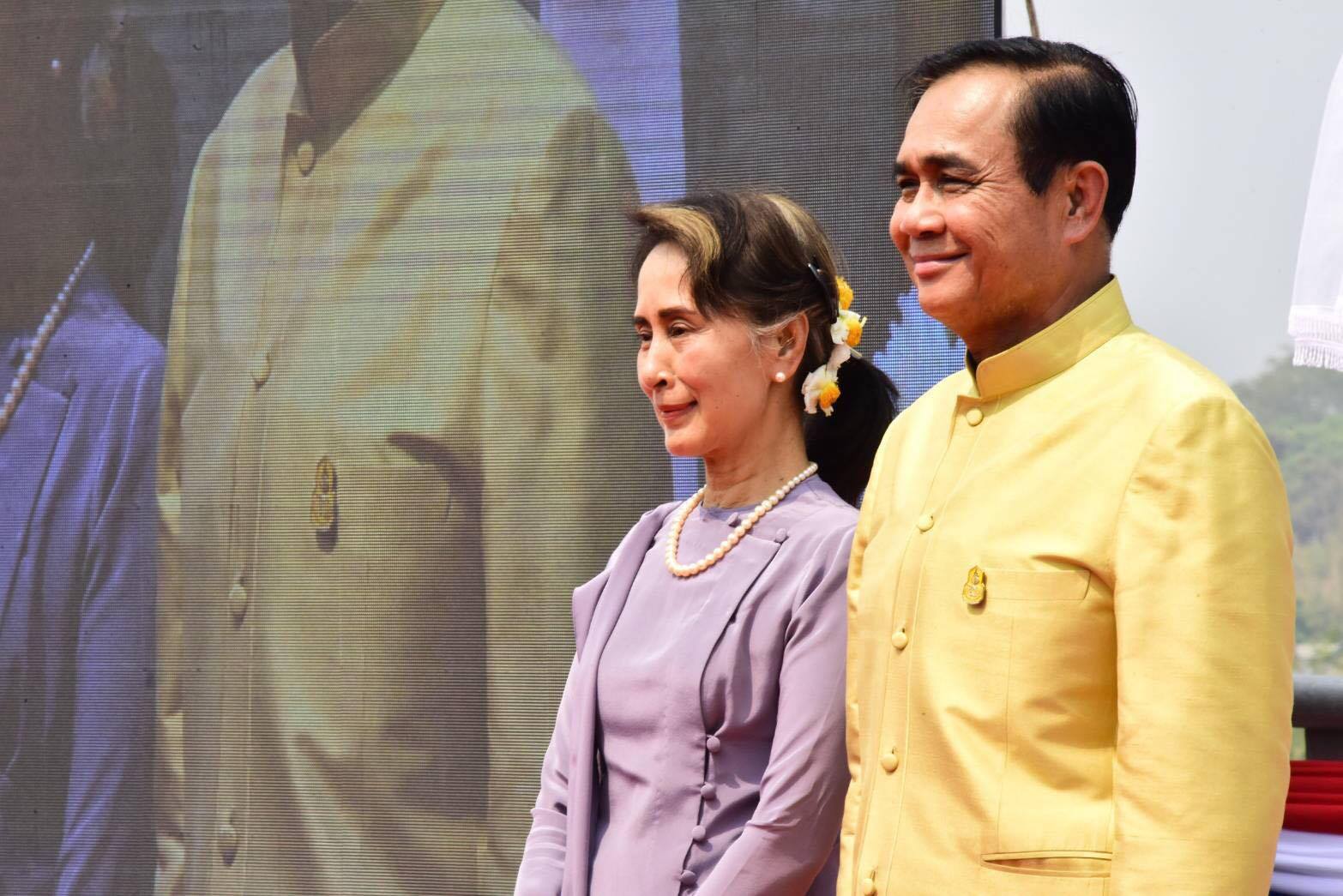 ชื่นมื่น! บิ๊กตู่-ซูจี เปิดใช้สะพานมิตรภาพไทย-เมียนมา แห่งที่ 2 เชื่อมแม่น้ำเมย-ตองยิน