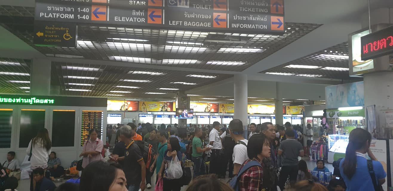 ปชช.กลับบ้านเลือกตั้ง แน่นหมอชิต 2 ทั่วกทม.ติดไม่ขยับ-รถไฟฟ้าขัดข้อง