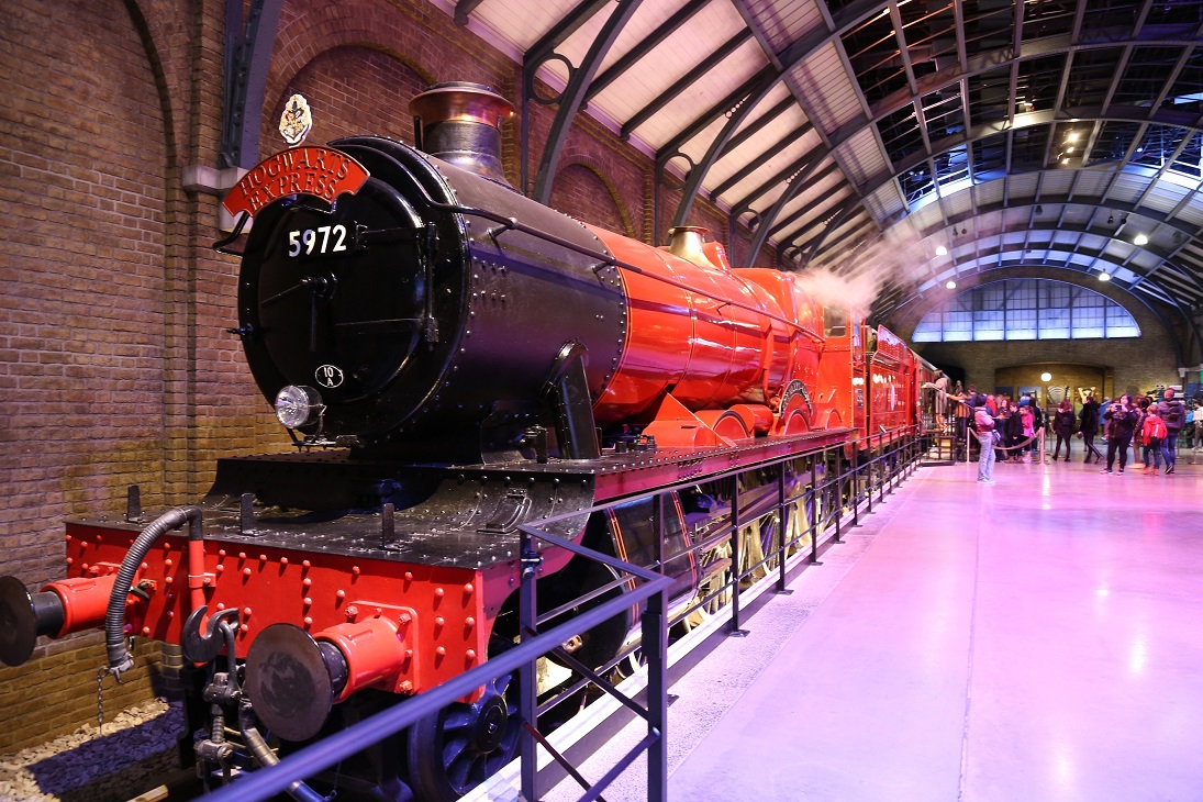 ท่องโลกพ่อมดน้อยแฮร์รี่ พอตเตอร์ ที่ Warner Bros. Studio Tour London