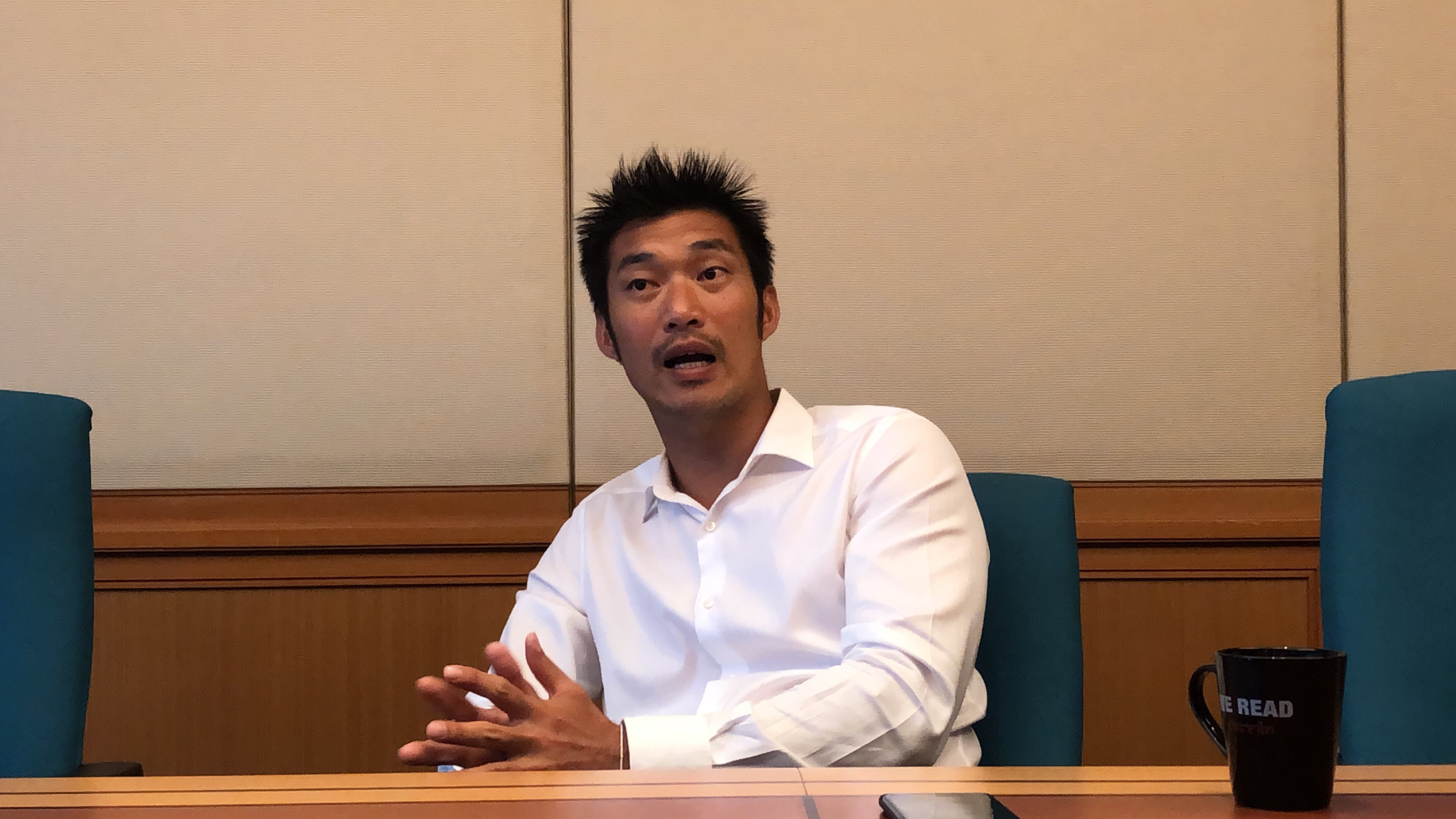 “ธนาธร” หนุนขึ้นค่าแรงขั้นต่ำ เชื่อไม่ทำปท.ฉิบหาย โชว์เหนือ ลดชั่วโมงทำงานเหลือ40ชม./สัปดาห์