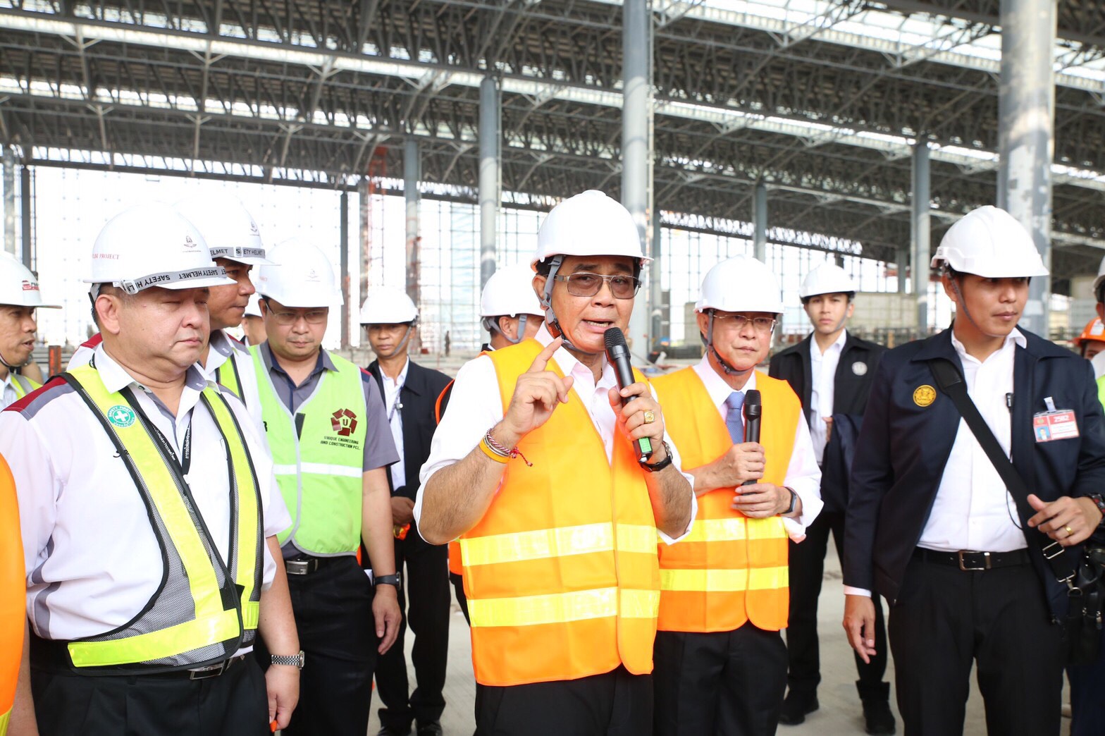 “บิ๊กตู่” ดูงานก่อสร้าง “สถานีกลางบางซื่อ” รุดหน้ากว่า 70% ปี’64 ขึ้นแท่นฮับระบบรางใหญ่และทันสมัยที่สุดในอาเซียน