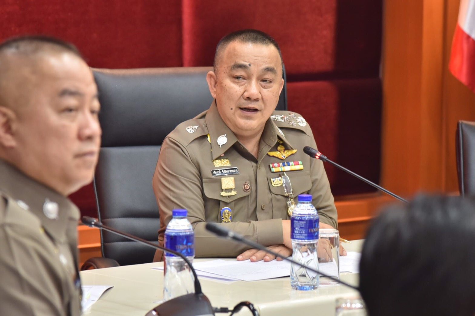 “ศรีวราห์” จี้ดำเนินคดีเฉียบขาด หากพบผิดกม. ฮึ่มห้ามชุมนุม จับตาโซเชียล-ติดแฮชแท็กหมิ่นเหม่