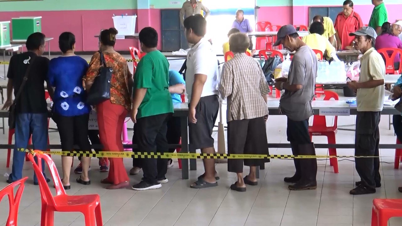 “สงขลา-พัทลุง” คนแห่ใช้สิทธิหนาแน่นตั้งแต่ช่วงเช้า