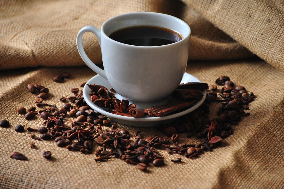 ตลาดเมล็ดกาแฟแข่งเดือด “เนสท์เล่-ซีพี”แห่นำเข้าทะลัก
