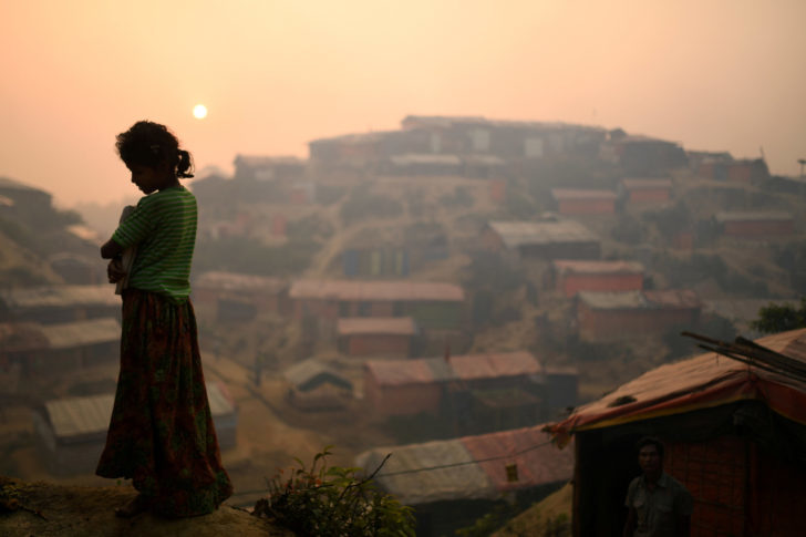 FILE PHOTO: Rohingya refugee camp at Balukhali, Bangladesh ‘ยูเอ็น’ วอนอย่าปิดทางผู้ลี้ภัย หลัง ‘บังกลาเทศ’ ชี้รับผู้ลี้ภัยโรฮีนจาไม่ไหว