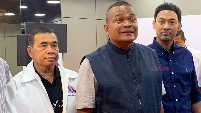 “จตุพร” ประกาศลาออกจากตำแหน่งช่วยเพื่อชาติหาเสียง “อารี” ลั่น 50 ล้านก็ไม่ไปอยู่พลังประชารัฐ!