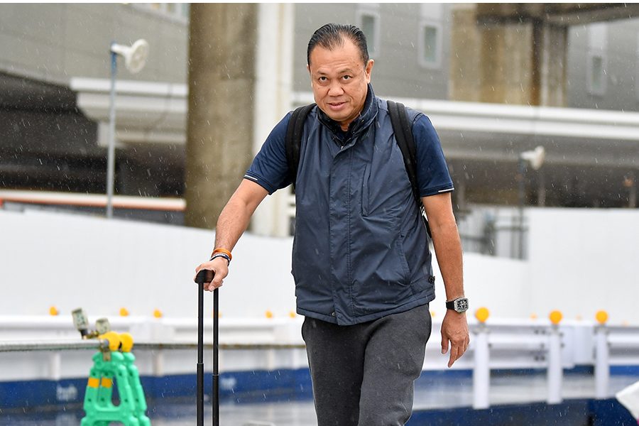 ‘เนวิน’ รับ ‘บุรีรัมย์’ มีเวลาปรับจูนน้อย เชื่อนักเตะใส่เต็มร้อยเกมฟัด ‘อูราวะ เร้ด’