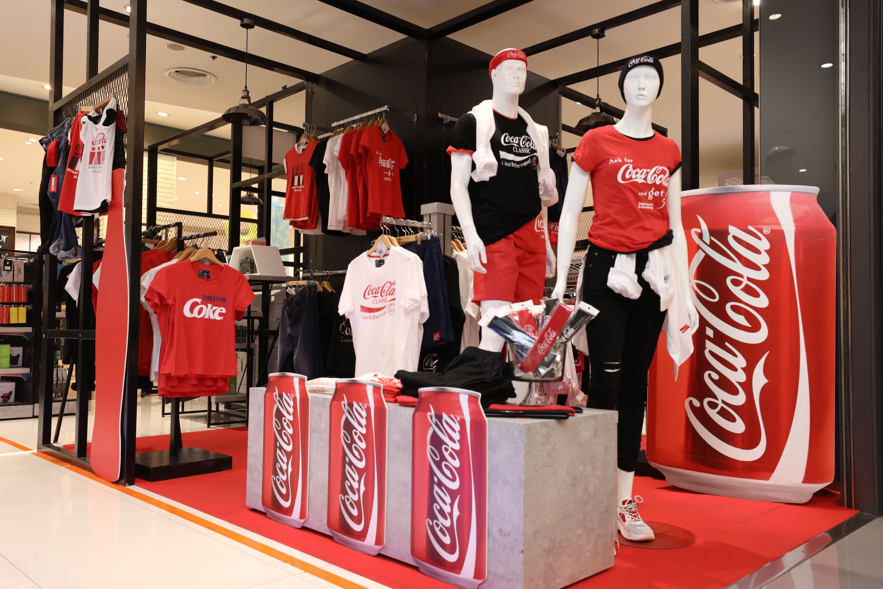 โรบินสันจับมือโคคา-โคลาลุยตลาดแฟชั่น