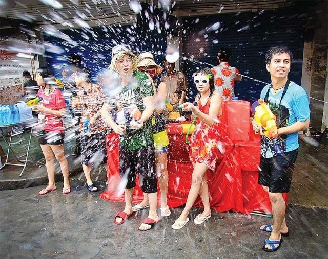 ผู้ประกันฟังทางนี้!! เที่ยวสงกรานต์ เจ็บป่วยฉุกเฉินเข้ารักษาได้ทุกที่